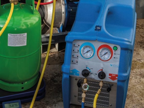 Recupero e riciclo del gas refrigerante del condizionatore